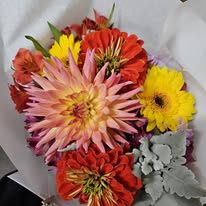 Simple & Sweet Posy
