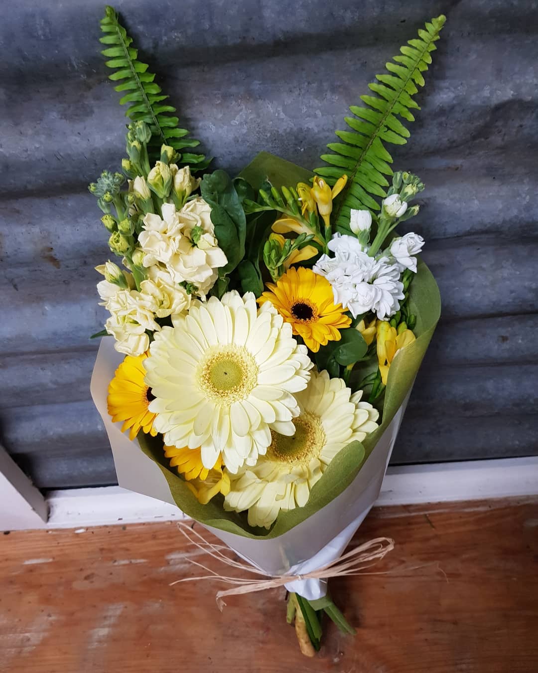 Simple & Sweet Posy