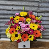 Bright&Happy Mega Arrangement