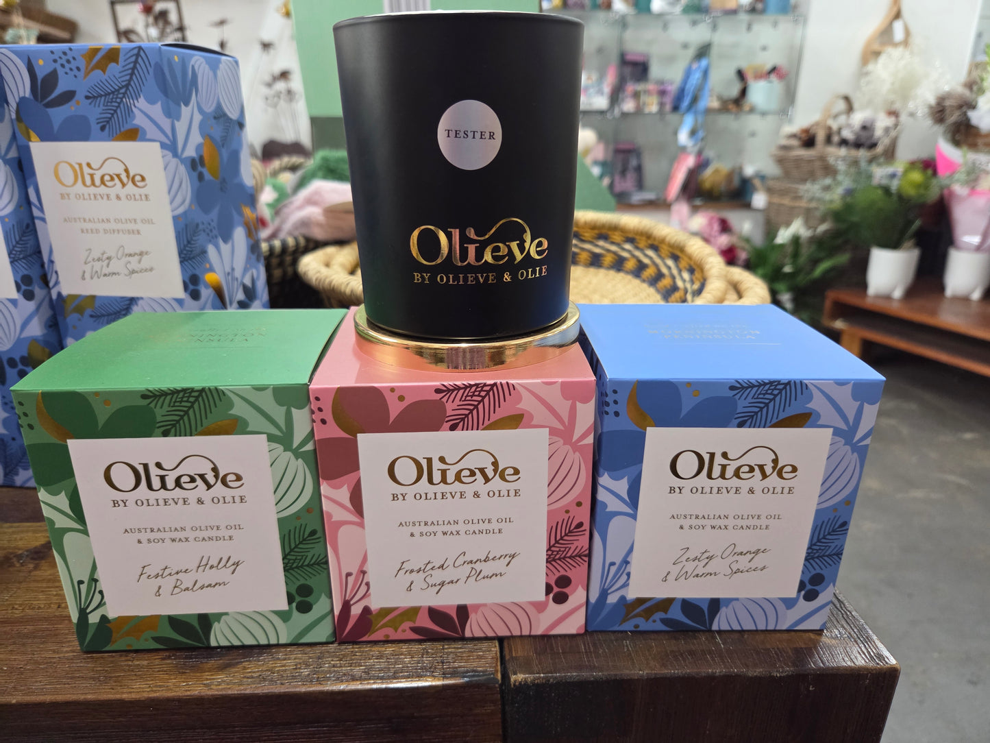 O&O Christmas Candle